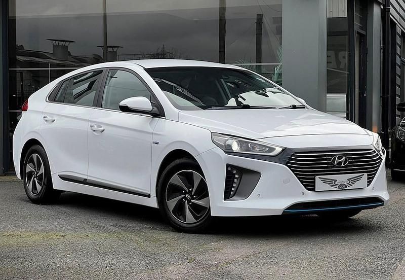 Used Hyundai Ioniq Premium SE 2019 White Hatchback