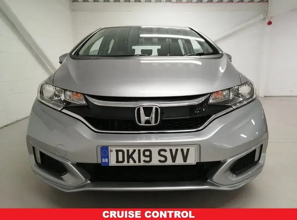 Used Honda Jazz S 102 HP (75 kW) 2019 Silver Hatchback