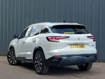 Used Renault Austral Techno 200 HP (147 kW) 2025 White SUV
