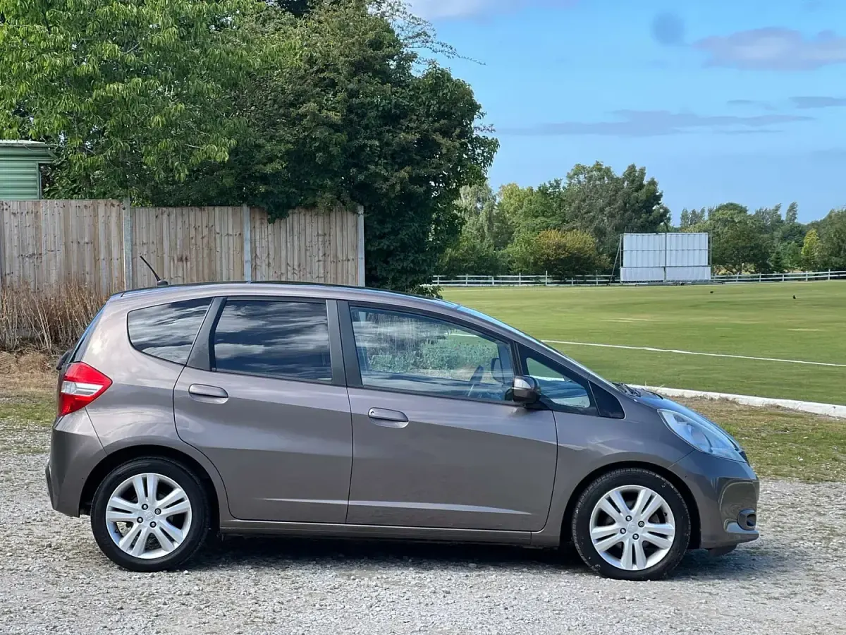 Used Honda Jazz EX 99 HP (72 kW) 2013 Brown Hatchback
