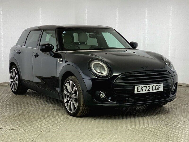 Blue/black Used 2022 Mini Cooper Clubman Exclusive Estate | £20,850 (Fair price) - Image 1/4