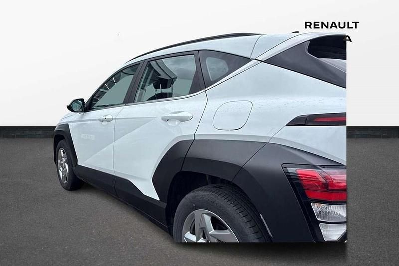 Used Hyundai Kona Advanced 117 HP (86 kW) 2023 White SUV