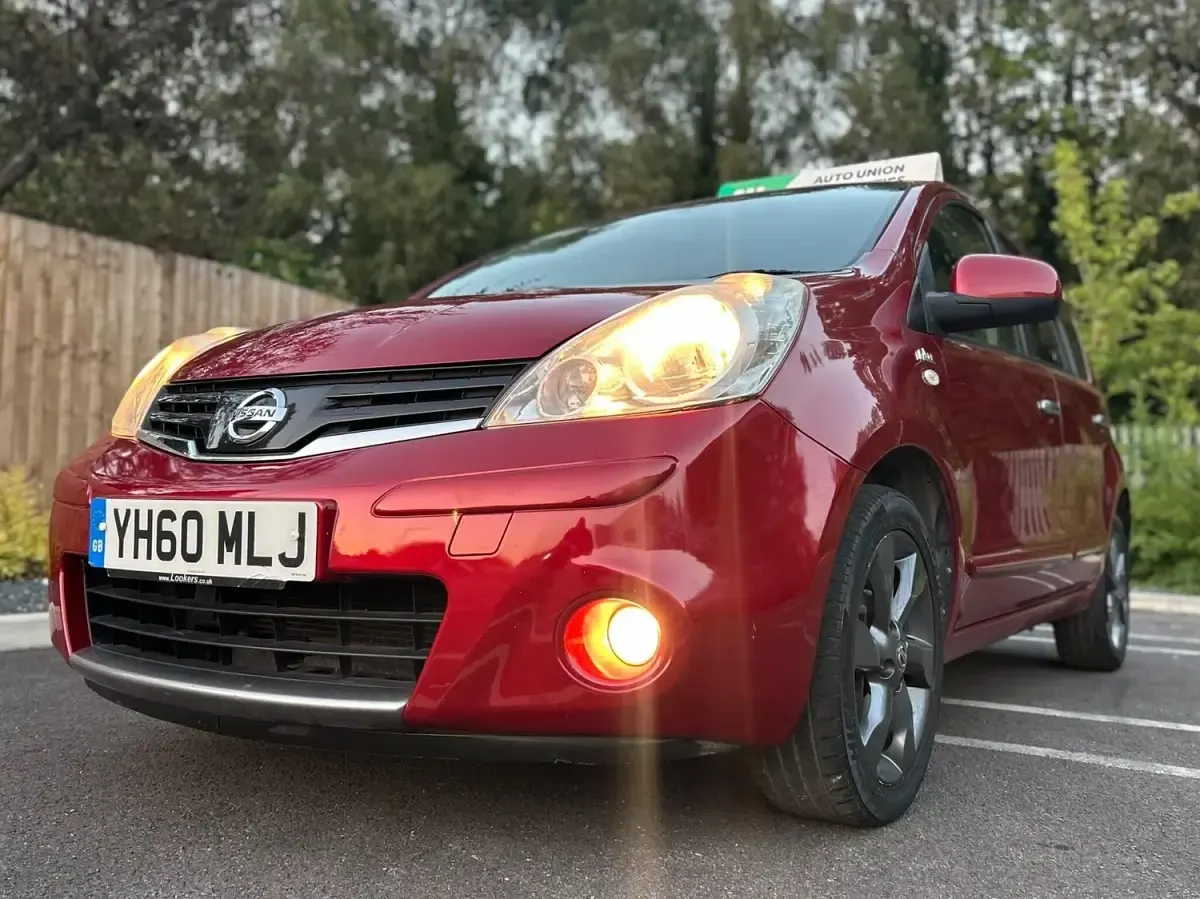 Used Nissan Note N-TEC 88 HP (64 kW) 2010 Red Hatchback