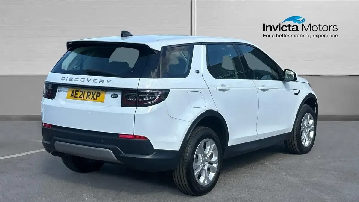 Used Land Rover Discovery Sport S 204 HP (150 kW) 2021 White SUV