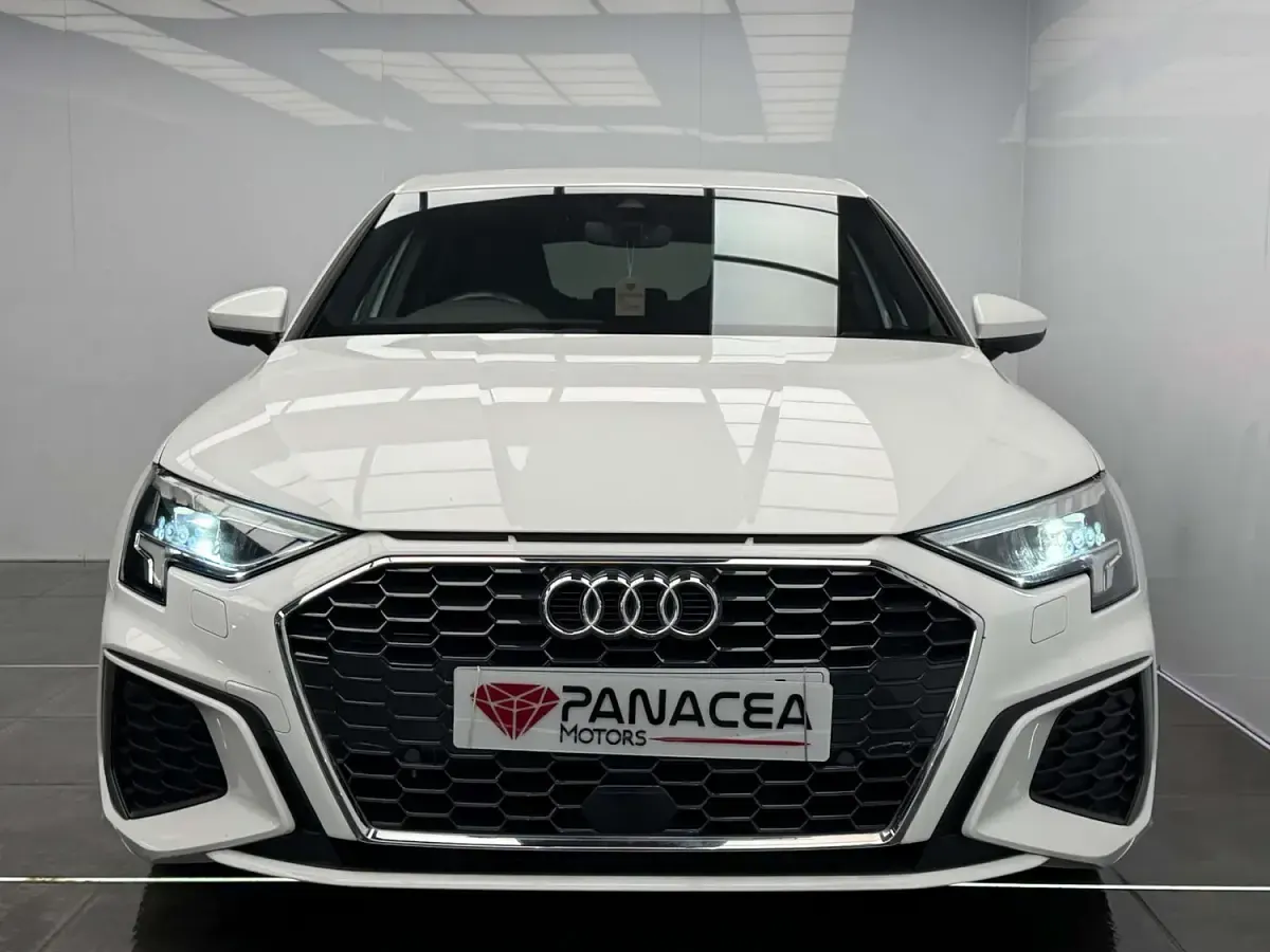 Used Audi A3 Sportback S-Line 110 HP (80 kW) 2022 White Hatchback