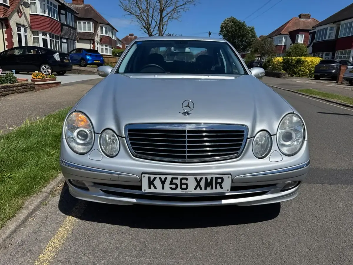 Used Mercedes E280 Avantgarde 2006 Silver Sedan