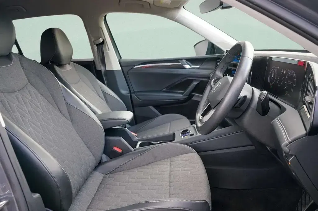 Used VW Tiguan Match 150 HP (110 kW) 2024 Grey SUV