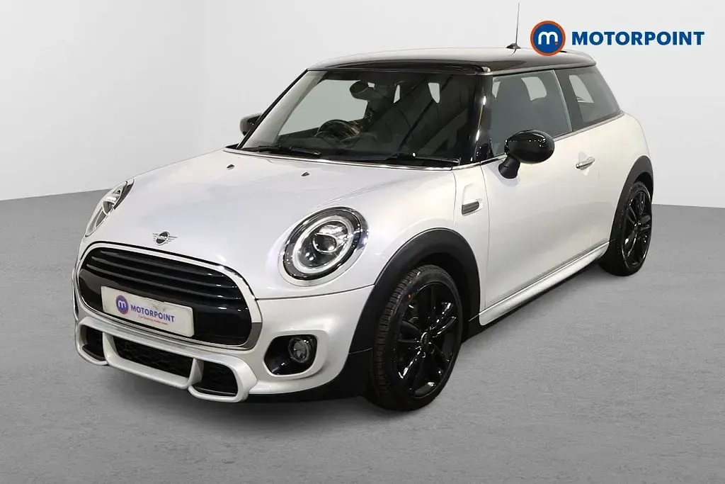 Usado Mini Cooper Hatch 2019 Plateado Utilitario