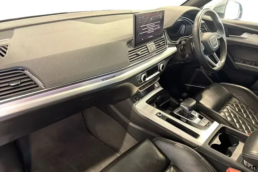 Used Audi SQ5 Comfort 341 HP (250 kW) 2023 Mythos black SUV