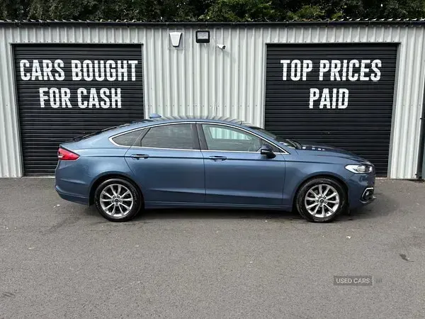 Used Ford Mondeo Zetec 150 HP (110 kW) 2021 Blue Hatchback