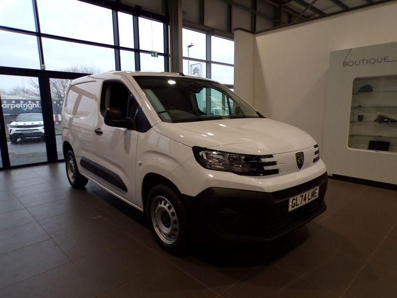 White New 2024 Peugeot Partner MPV | £15,999 (Fair price) - Image 1/4