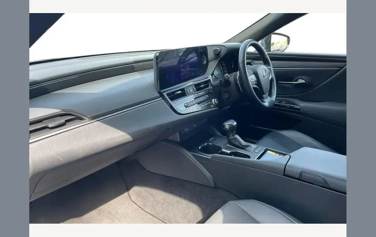 Used Lexus ES300H 218 HP (160 kW) 2022 Black Sedan