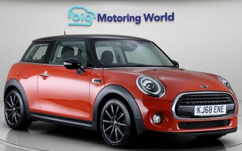 Used 2021 Mini Cooper Classic Hatchback | £12,300 (Super price) - Image 1/4