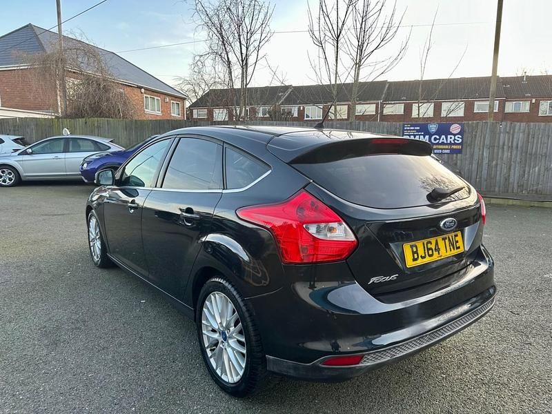 Used Ford Focus Zetec 125 HP (91 kW) 2014 Black Hatchback