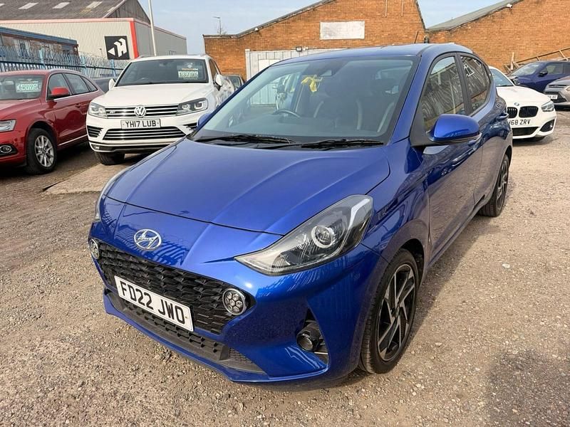 Used Hyundai i10 Premium 67 HP (49 kW) 2022 Blue Hatchback