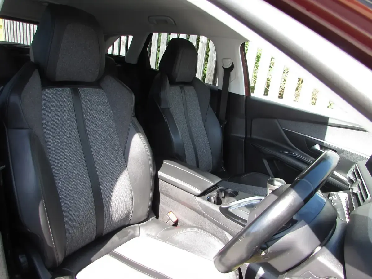 Used Peugeot 3008 Allure 130 HP (95 kW) 2019 Bronze SUV