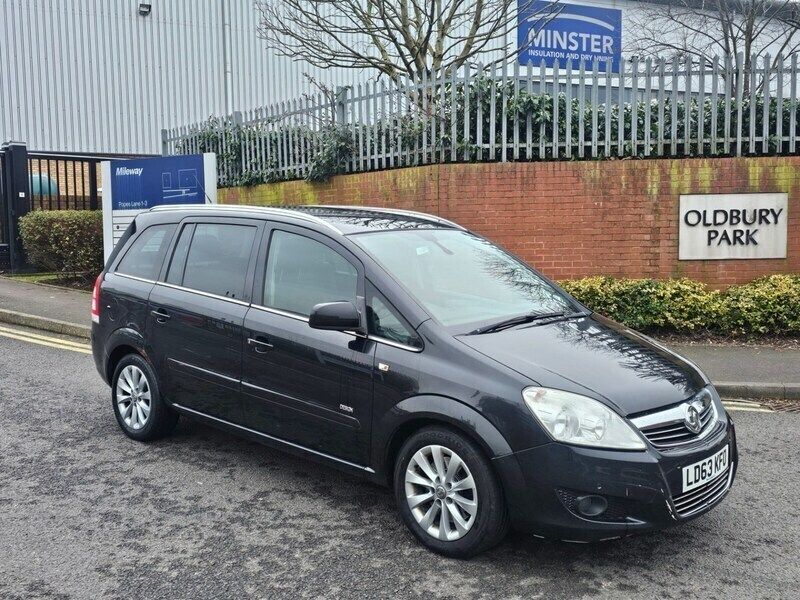Black Used 2013 Vauxhall Zafira Design Edition MPV | £1,895 (Fair price) - Image 1/4