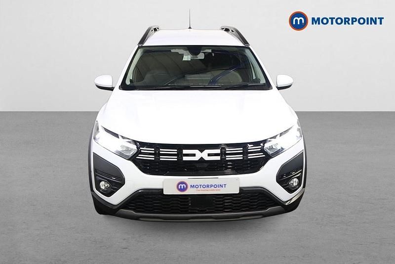 Used Dacia Jogger Expression 141 HP (103 kW) 2024 White MPV