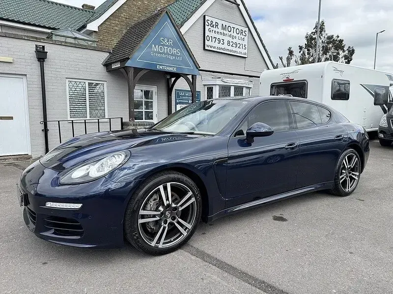 Used Porsche Panamera 300 HP (220 kW) 2013 Blue Hatchback