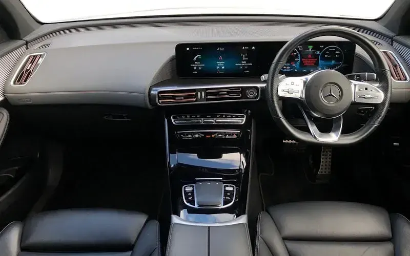Used Mercedes EQC400 AMG Line Premium 300 kW (408 HP) 2023 White SUV