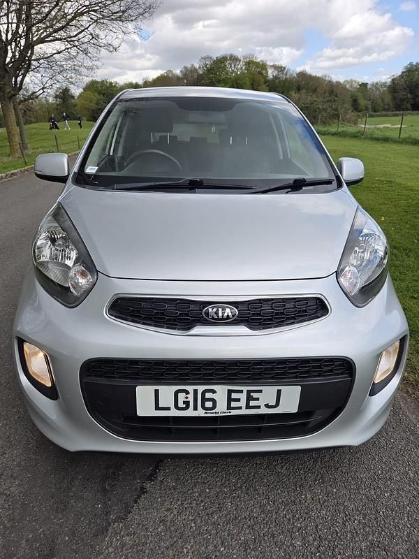 Used Kia Picanto 84 HP (61 kW) 2016 Silver Hatchback