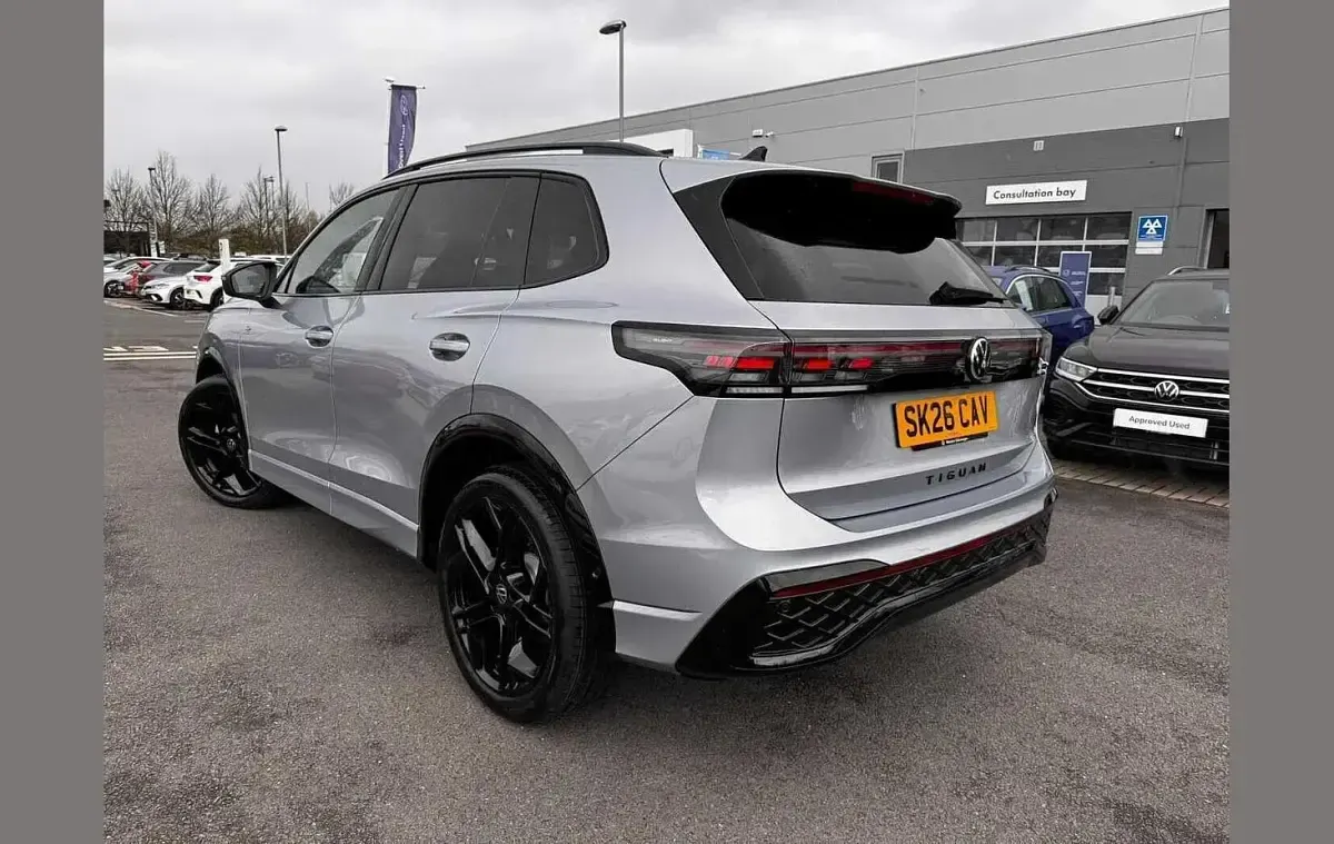 Used VW Tiguan R-line 147 HP (108 kW) 2026 Silver SUV