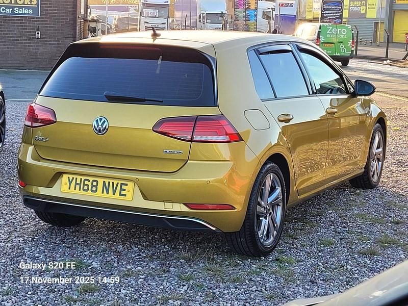 Used VW Golf VII SE 2018 Yellow Hatchback
