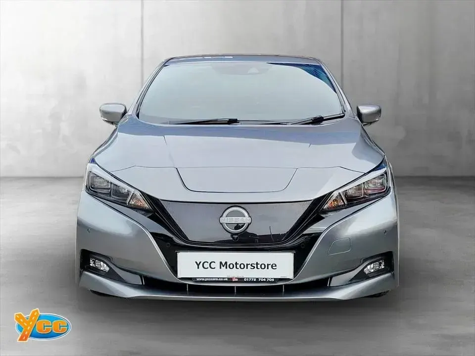 Used Nissan Leaf Tekna 110 kW (150 HP) 2023 Grey Hatchback