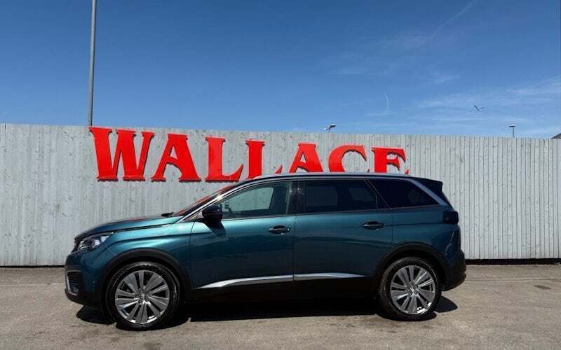 Green Used 2018 Peugeot 5008 Allure MPV | £15,995 (Fair price) - Image 1/4