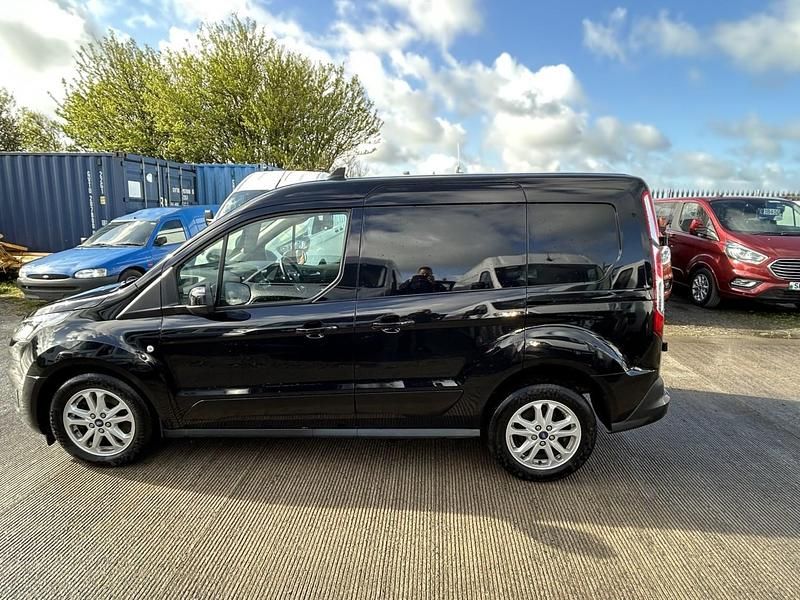 Usado Ford Transit Connect Limited 100 HP (73 kW) 2024 Preto Monovolume