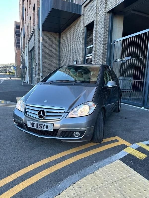 Used Mercedes A160 Avantgarde 95 HP (69 kW) 2011 Grey Hatchback