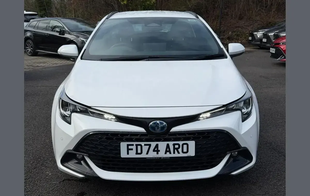 Gebraucht Toyota Corolla Sport 138 PS (101 kW) 2024 Weiß Kombi