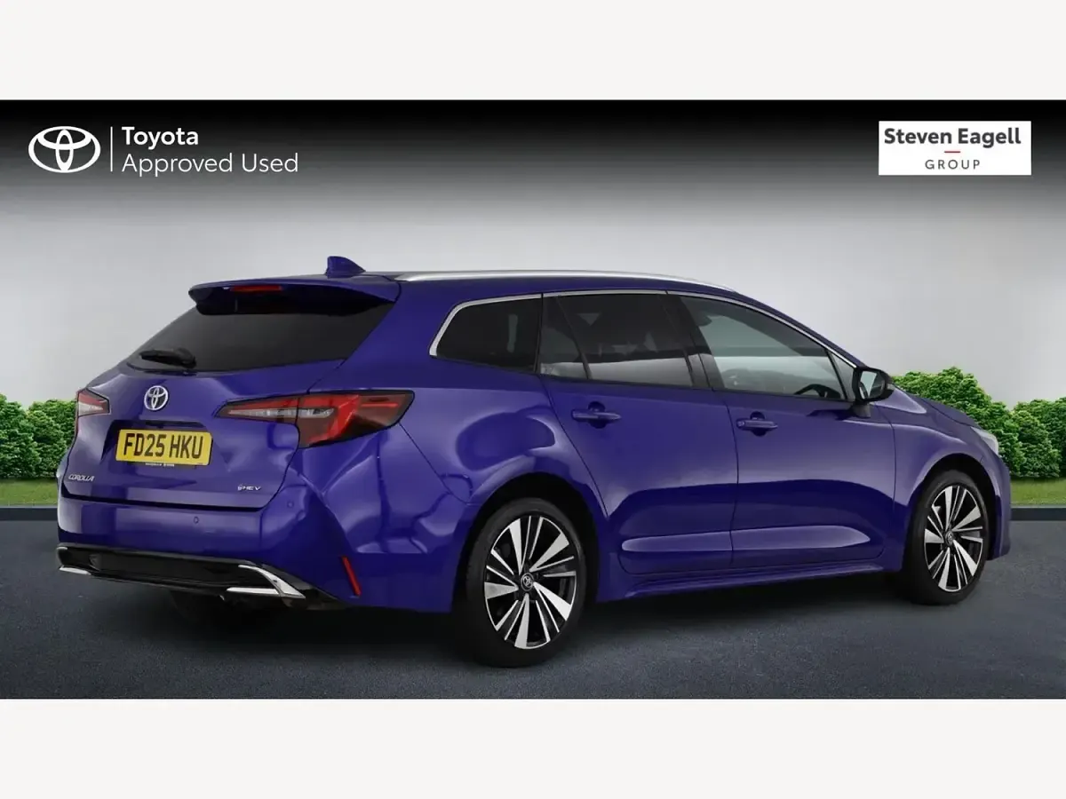 Used Toyota Corolla Design 140 HP (102 kW) 2025 Blue Estate
