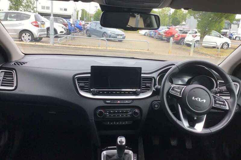 Image 3/4