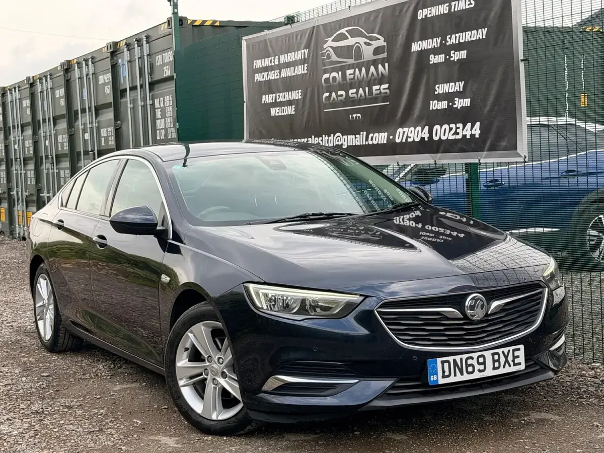 Used Vauxhall Insignia 2019 Blue Hatchback