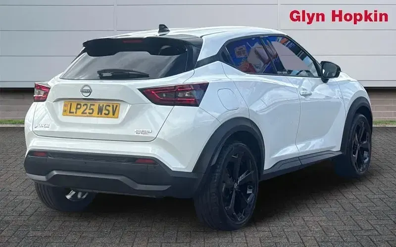 Used Nissan Juke Tekna 143 HP (105 kW) 2025 White SUV