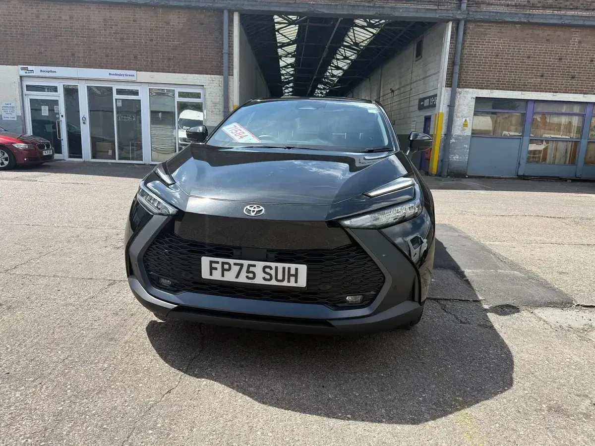 Used Toyota C-HR Design 2025 Black SUV