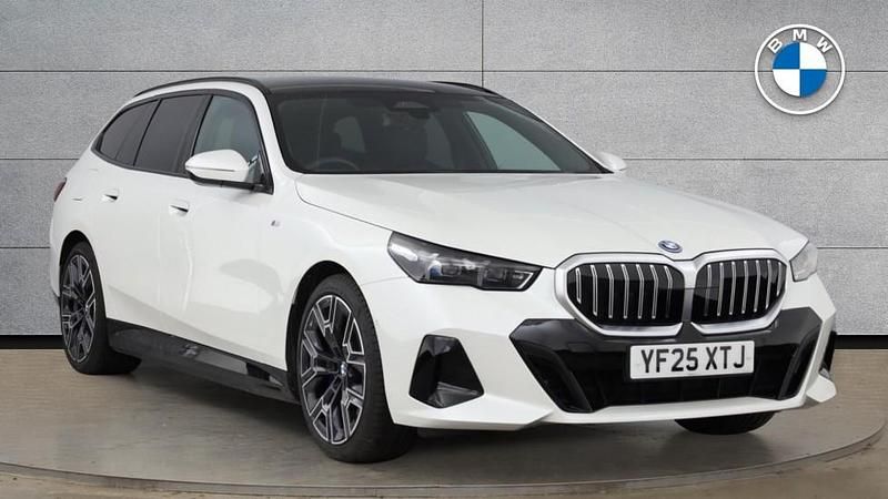 Used BMW 530e M Sport 295 HP (216 kW) 2025 White Estate