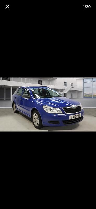 Blue Used 2010 Skoda Octavia Estate | £2,799 (Fair price) - Image 1/4