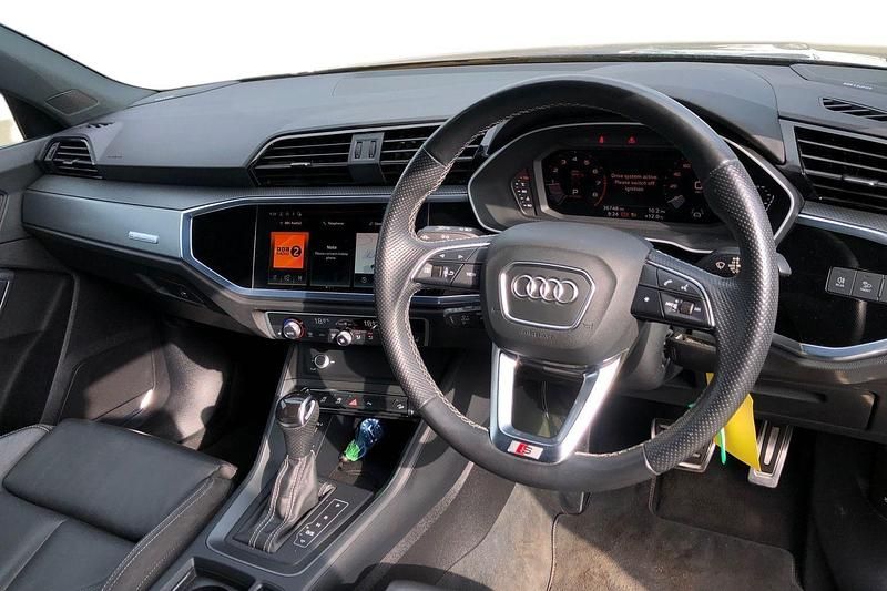 Begagnad Audi Q3 S-Line 2021 Blå SUV