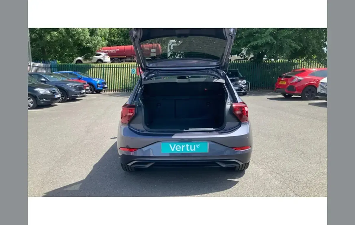 Used VW Polo Match 94 HP (69 kW) 2024 Grey Hatchback