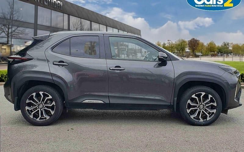 Used Toyota Yaris Hybrid Design 116 HP (85 kW) 2026 Estate