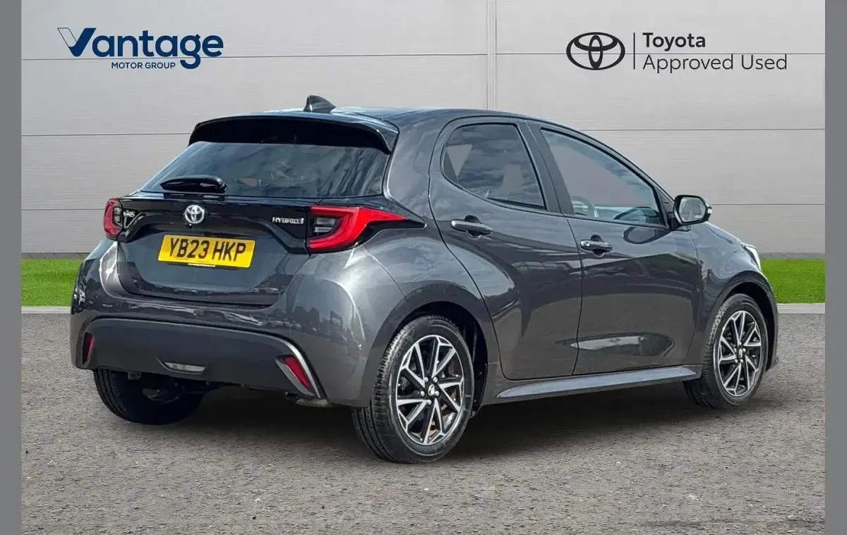 Used Toyota Yaris Design 113 HP (83 kW) 2023 Grey Hatchback