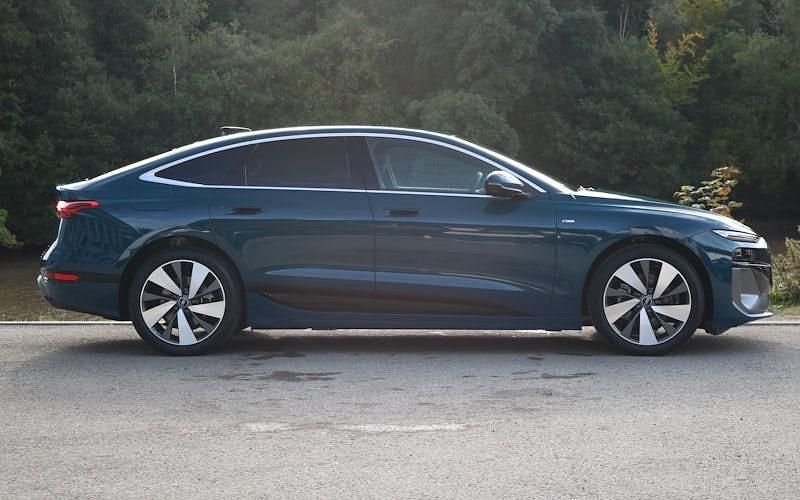 New Audi A6 e-tron S-Line 210 kW (286 HP) 2025 Estate