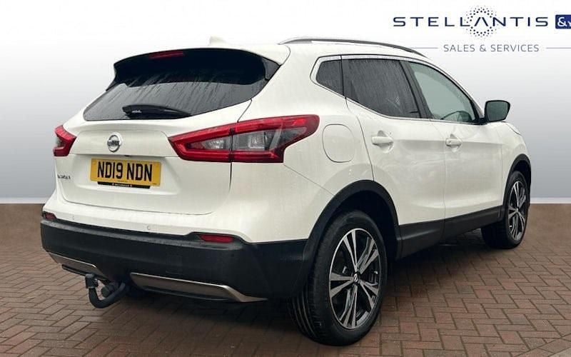 Used Nissan Qashqai N-Connecta 116 HP (85 kW) 2019 Blue SUV