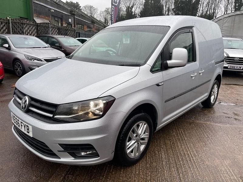 Used VW Caddy Highline 102 HP (75 kW) 2016 Silver MPV