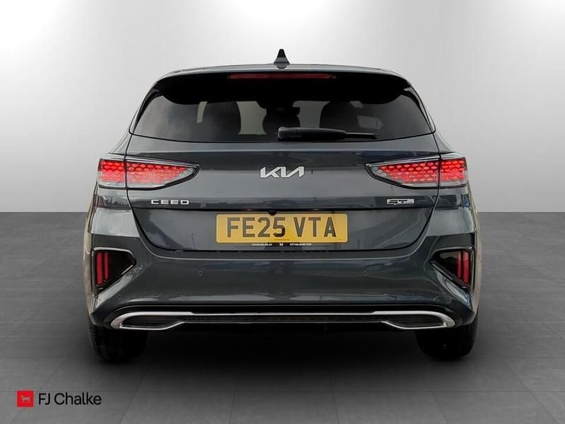 Used Kia Ceed GT-Line 138 HP (101 kW) 2025 Grey Hatchback