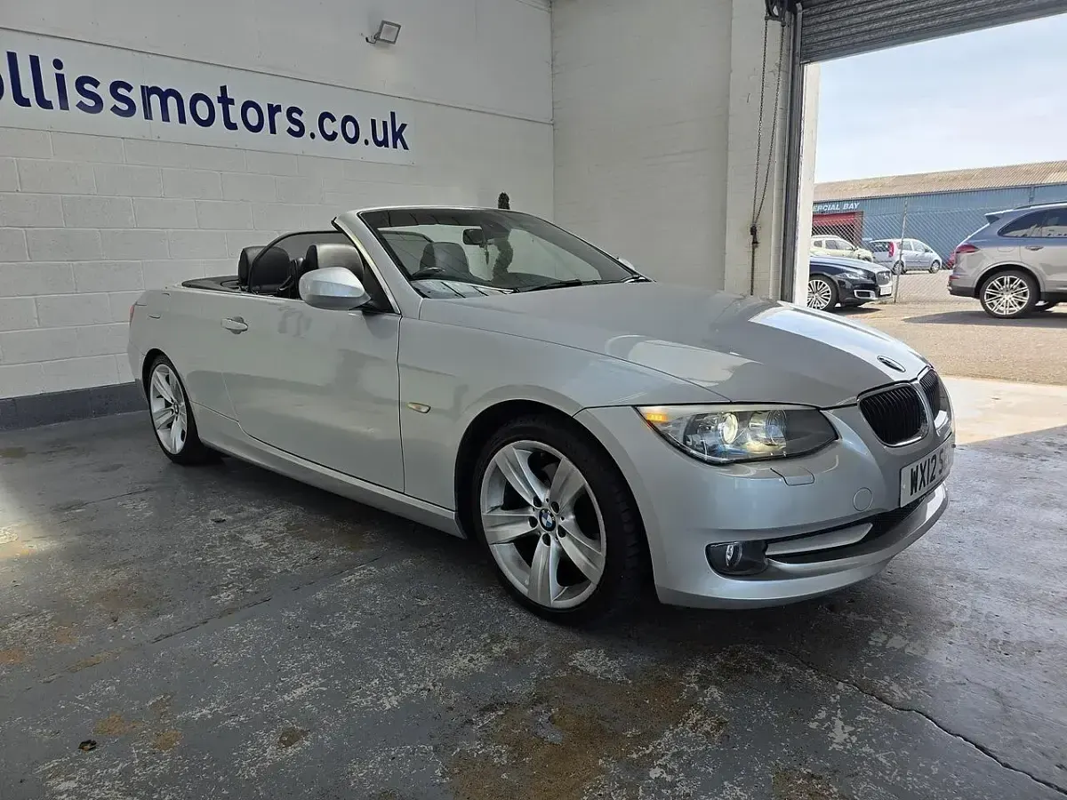 Used BMW 320 Cabriolet 184 HP (135 kW) 2012 Silver Cabriolet