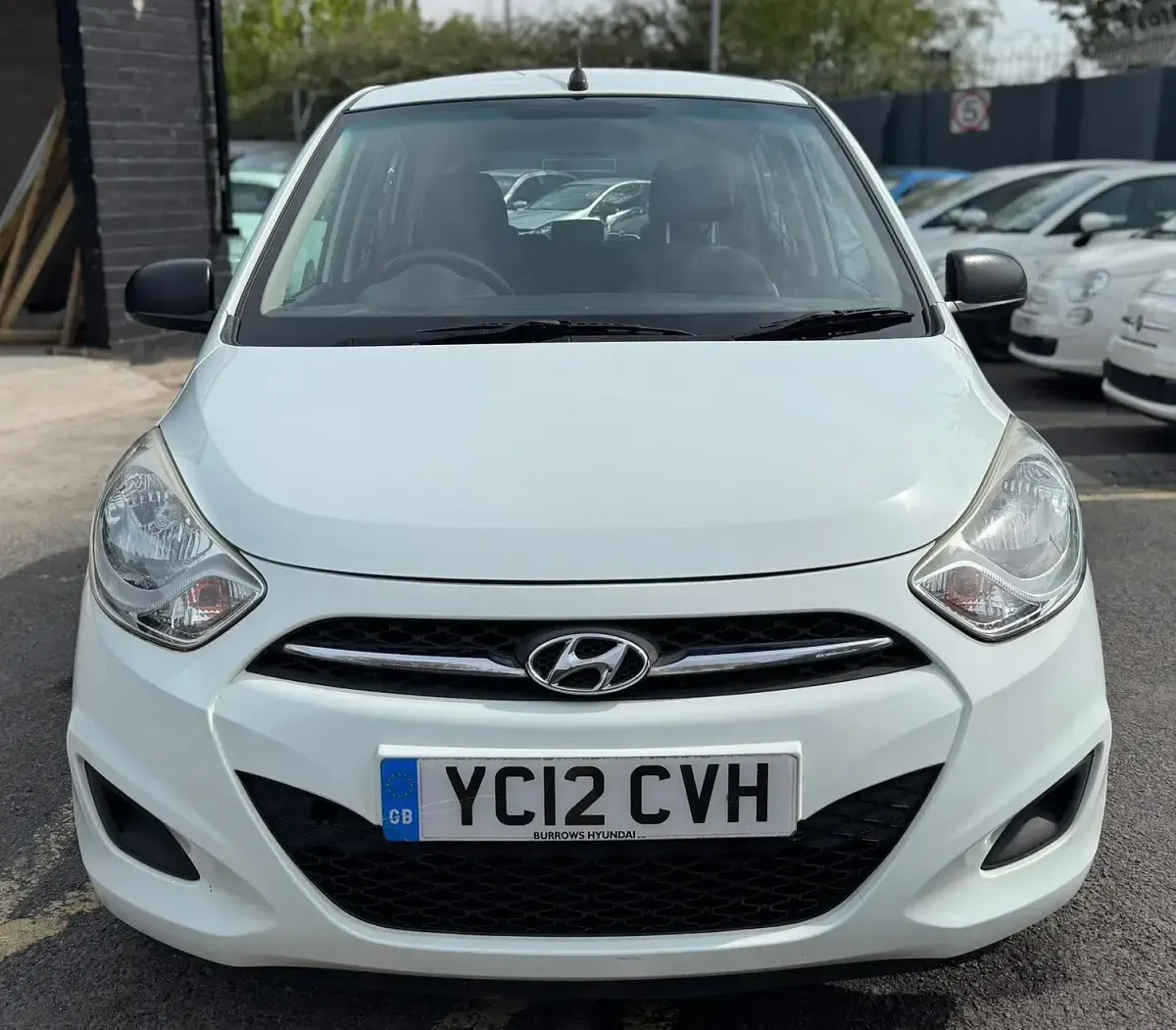 Used Hyundai i10 Classic 86 HP (63 kW) 2012 White Hatchback