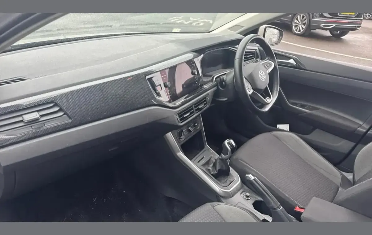 Used VW Polo Life 95 HP (69 kW) 2024 Ascot grey Hatchback
